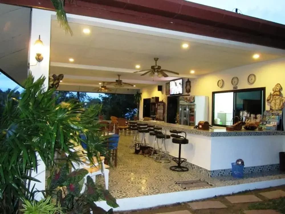 Smile House & Pool - photo 27