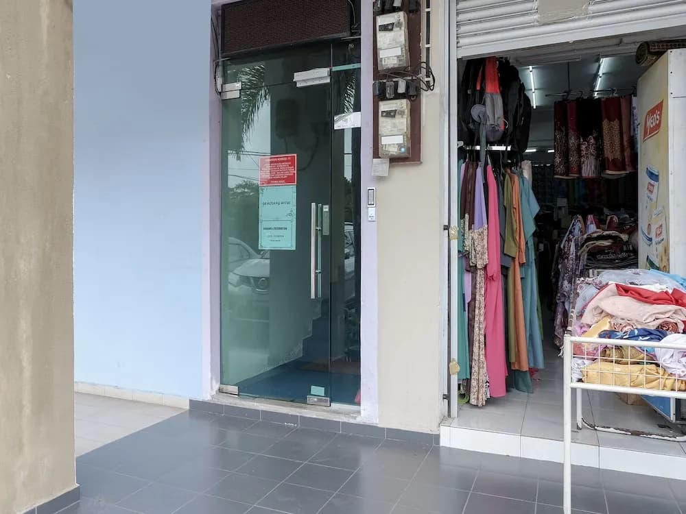 OYO 90180 Gemilang Hotel Kerteh - photo 11