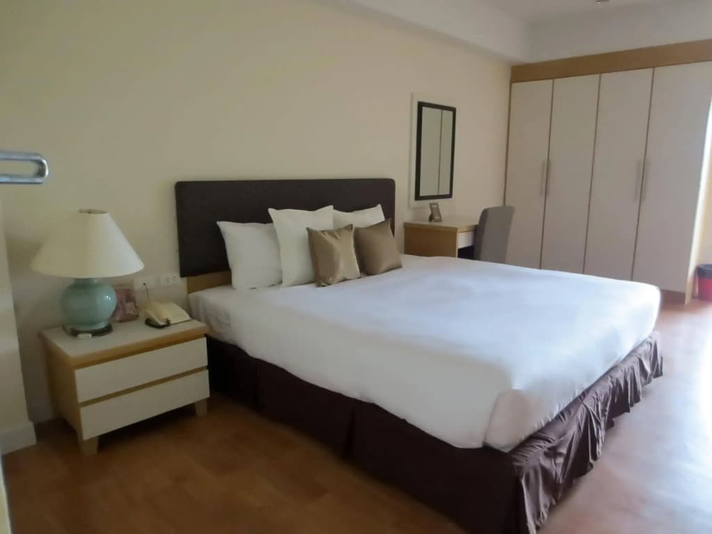 Sky Place Serviced Apartment - photo 3