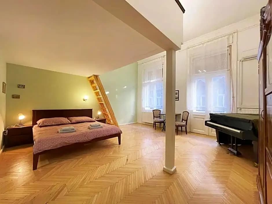 A10 Budapest Center Aparthotel - photo 6