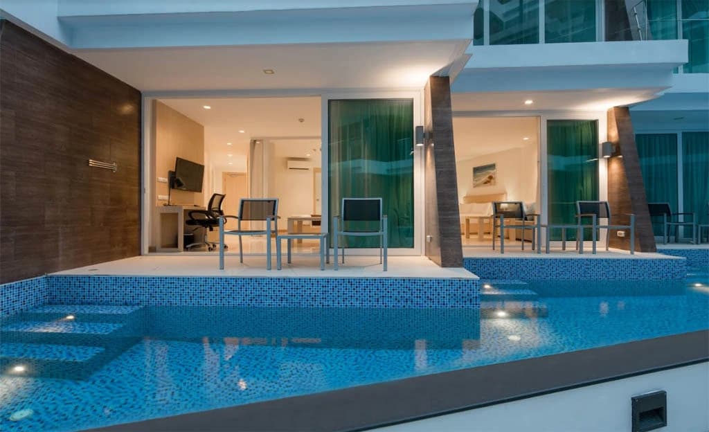 The Beachfront Hotel Phuket - photo 4