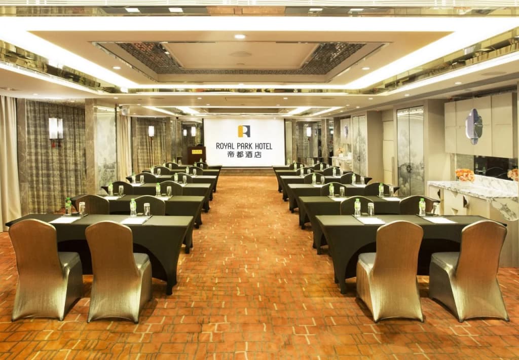 Royal Park Hotel - photo 16