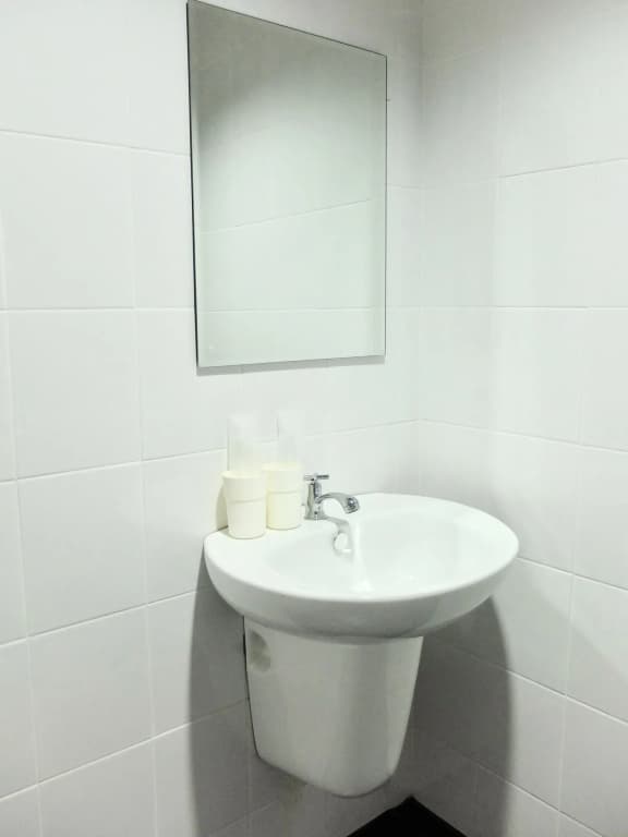 Diamond & Rust Hostel - photo 10