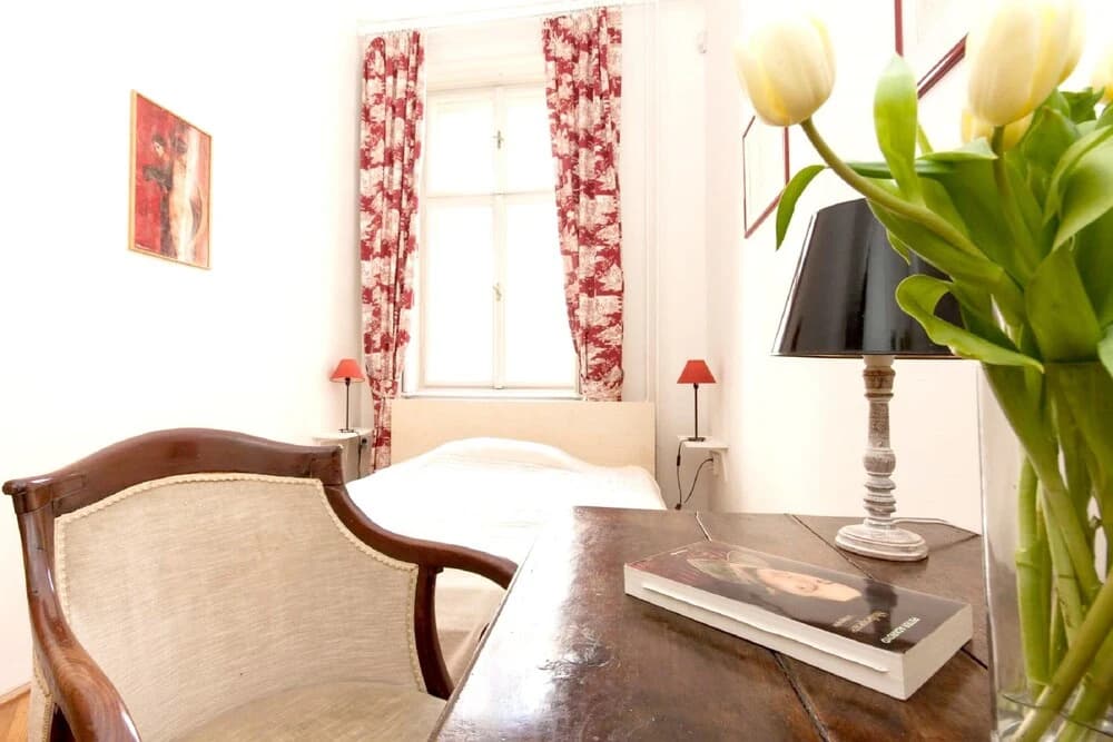 Apartment Bartok Bela ut - photo 5