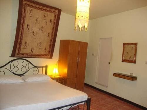 Gaeng Phet Restaurant & Guesthouse - photo 17
