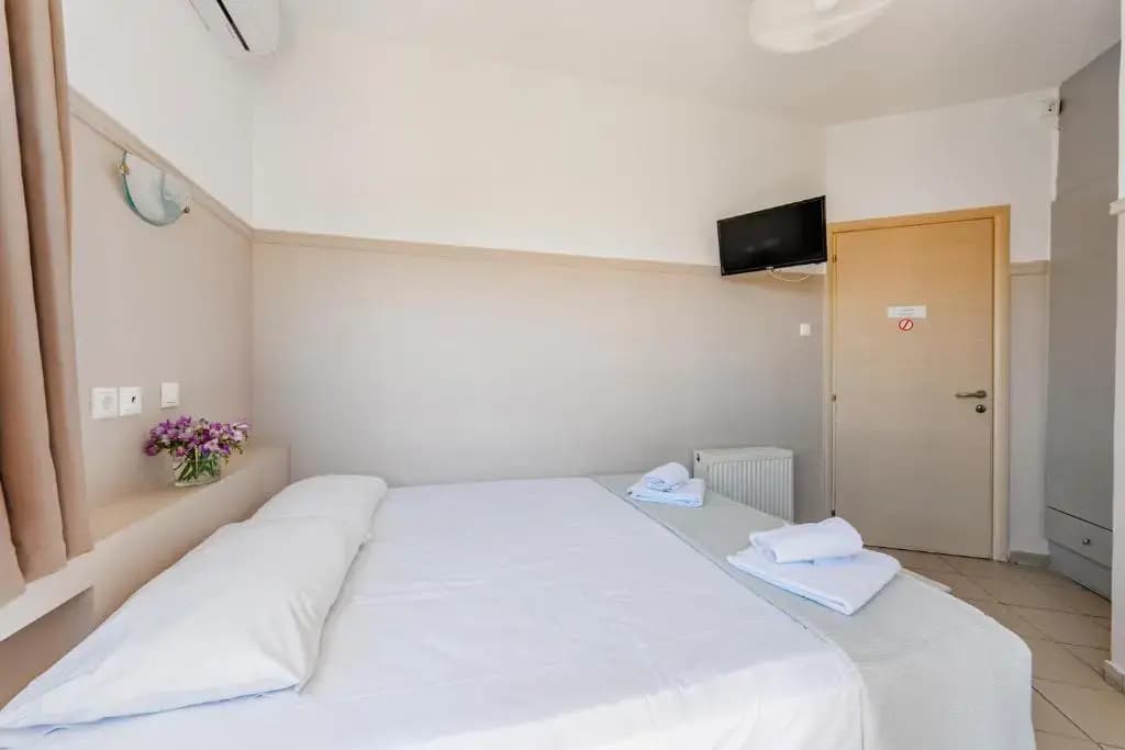 Phaedra Hotel - photo 4