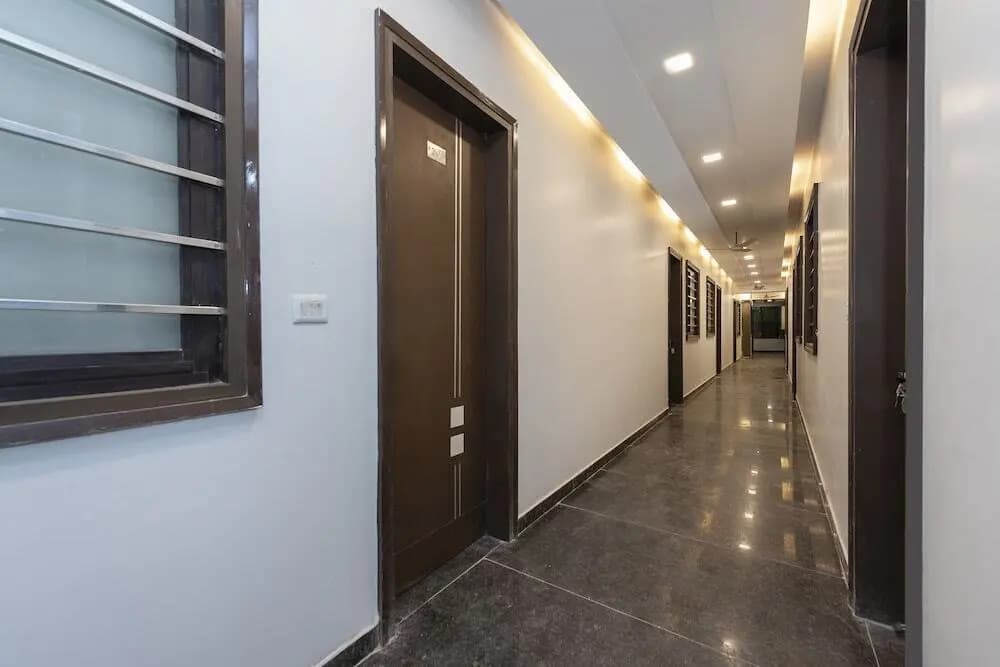 Silver Key Pooth Kalan by OYO Rooms - photo 26