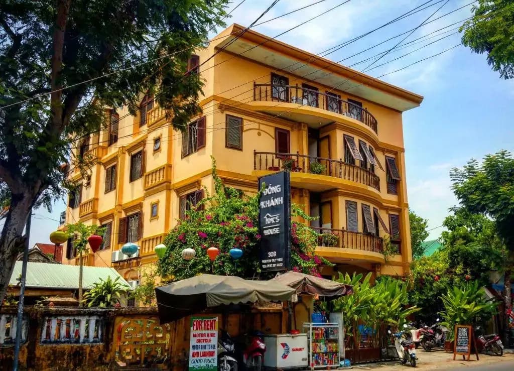 DK's Backpacker Hotel - main photo