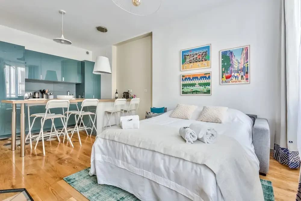 Amazing 3 rooms flat near Bastille - photo 2