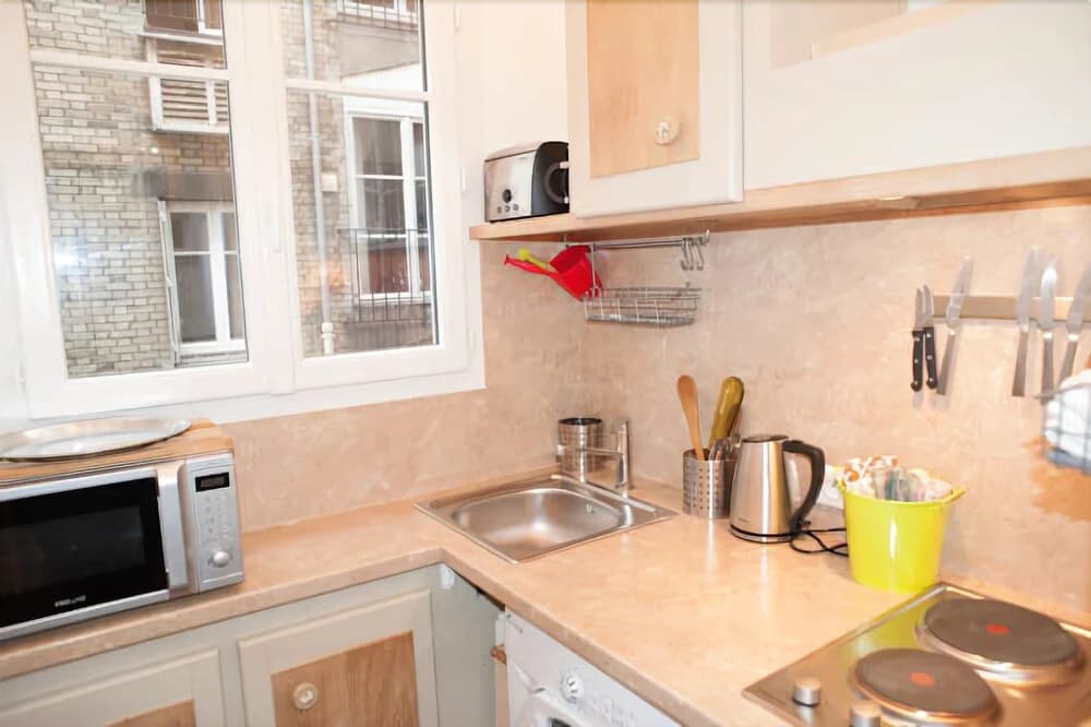 Apartment - 2 Bedrooms - photo 8