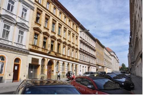 Hostel Westbahnhof - photo 2