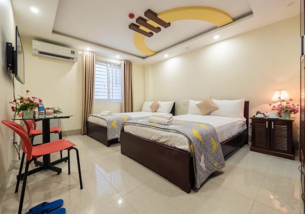 Johnny Hotel - photo 4