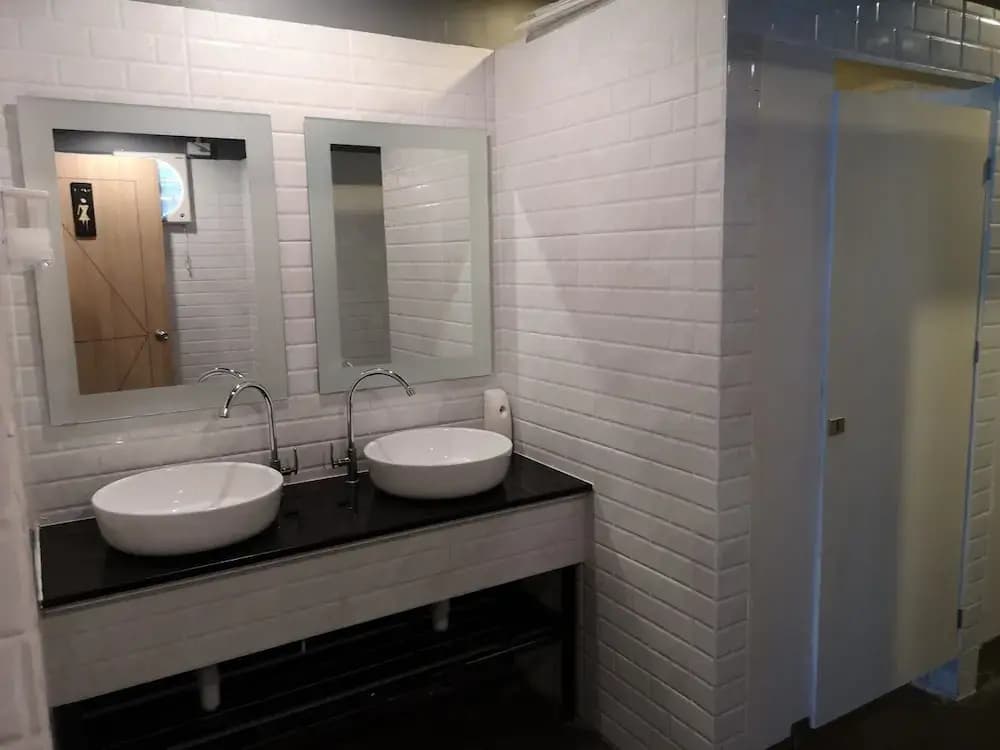 Connect Hostel Patong - photo 9