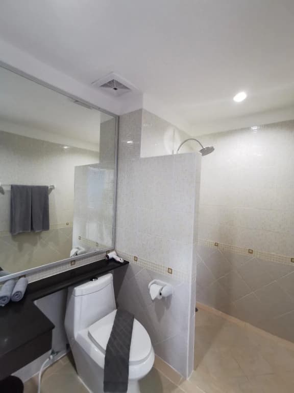 Karon Studio Apartment - photo 6