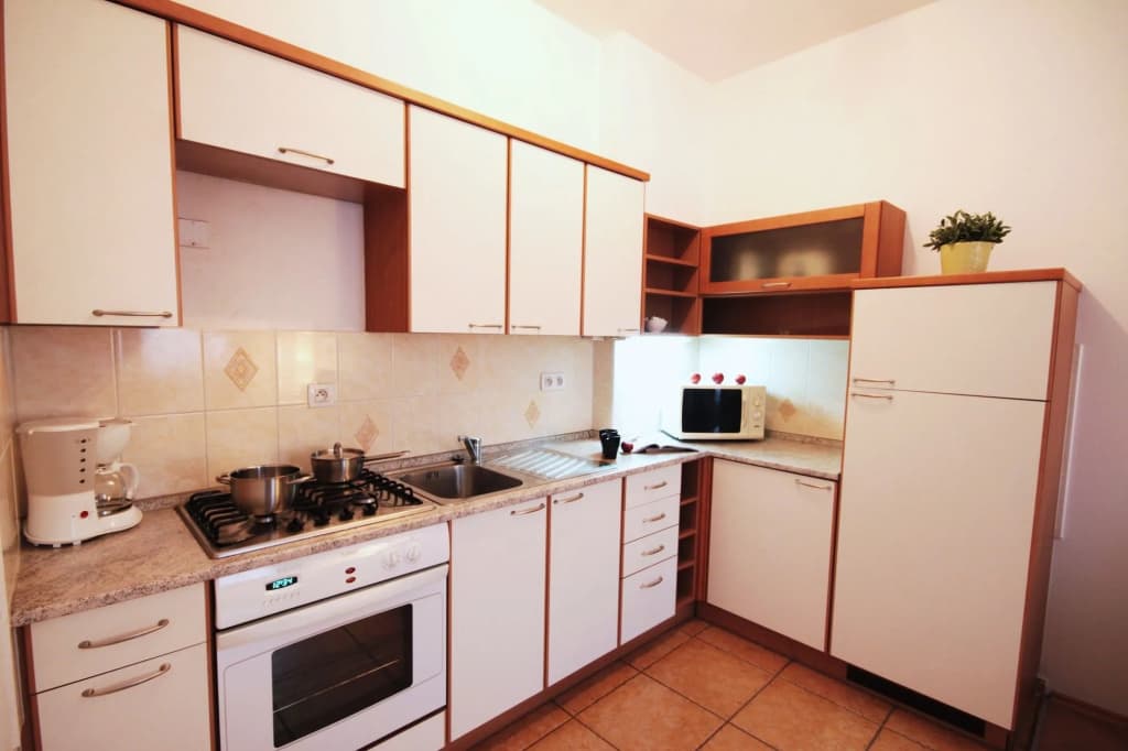 V lesicku residence - photo 10