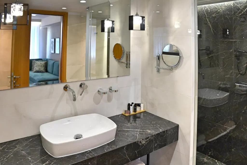 Sweet Home Hotel - photo 10