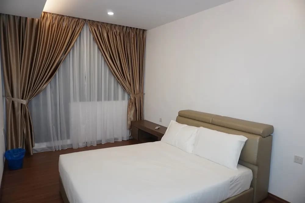 Luco Apartments Viva City Megamall - photo 4