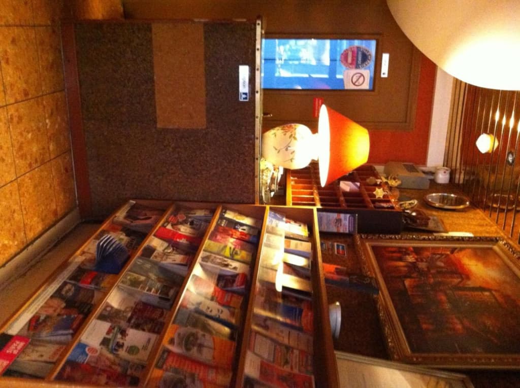 Hotel Des Arts - photo 34