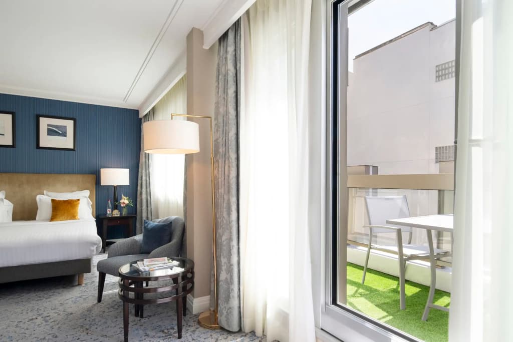 Warwick Champs-Elysées Hotel - photo 35