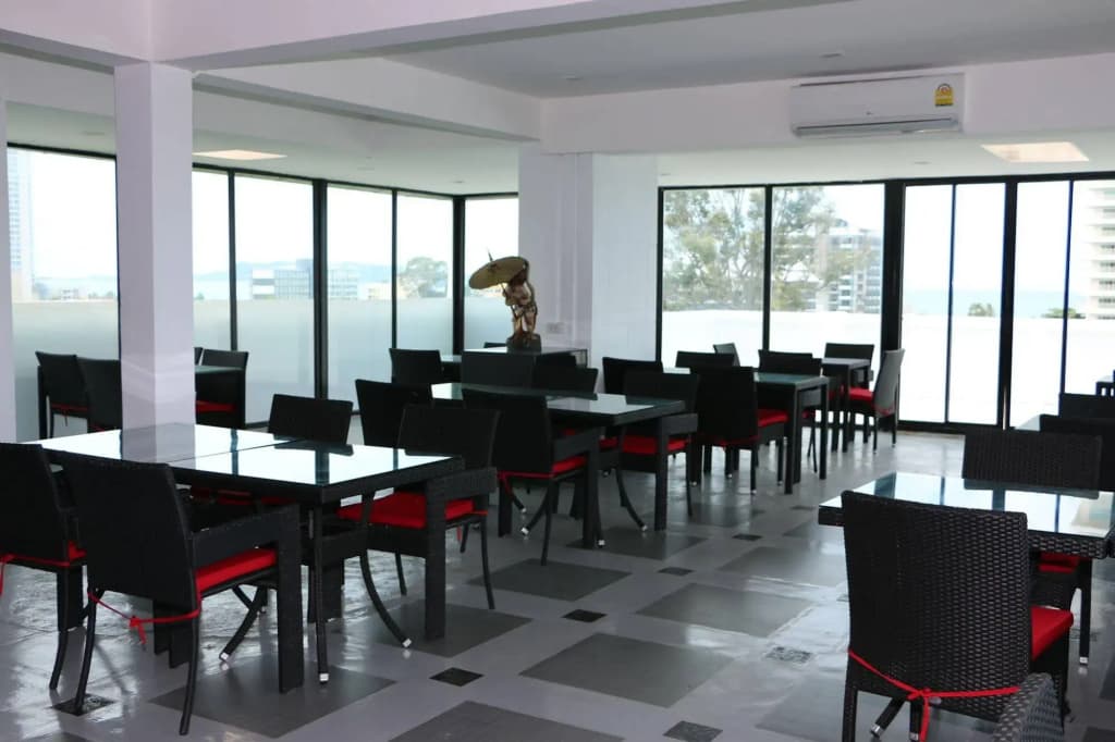 The Regizt Hotel Pattaya - photo 22