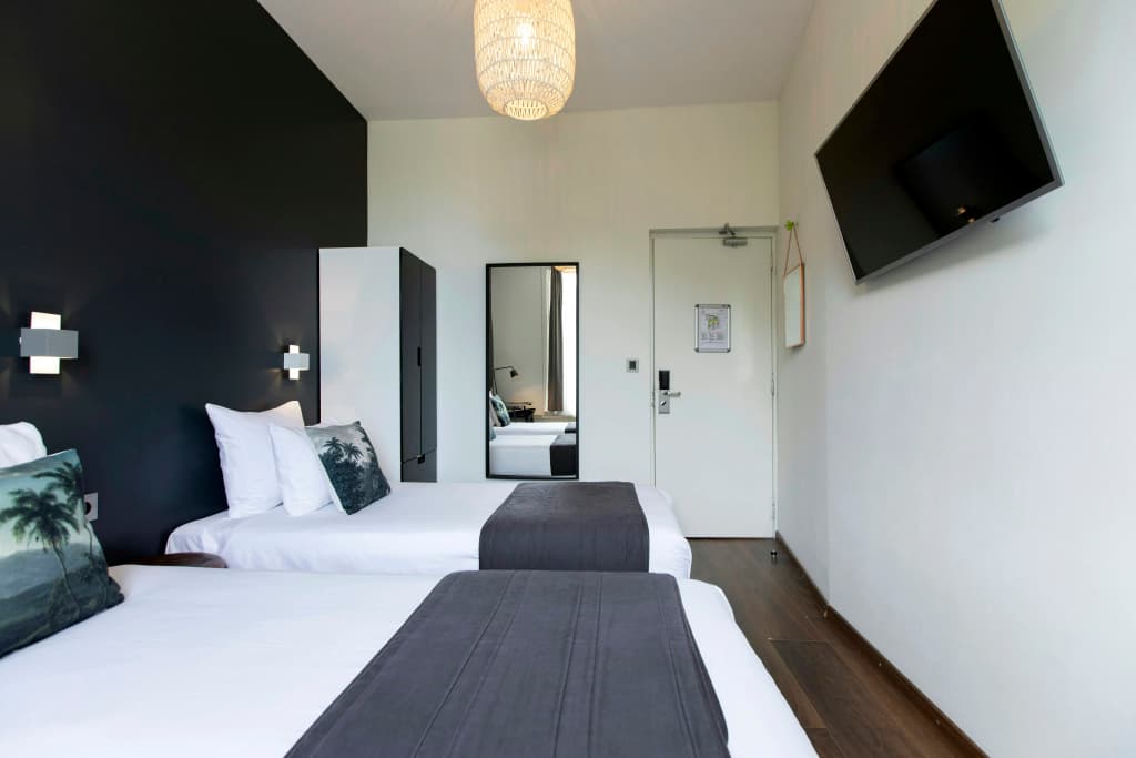 Quentin Canal House Hotel - photo 43