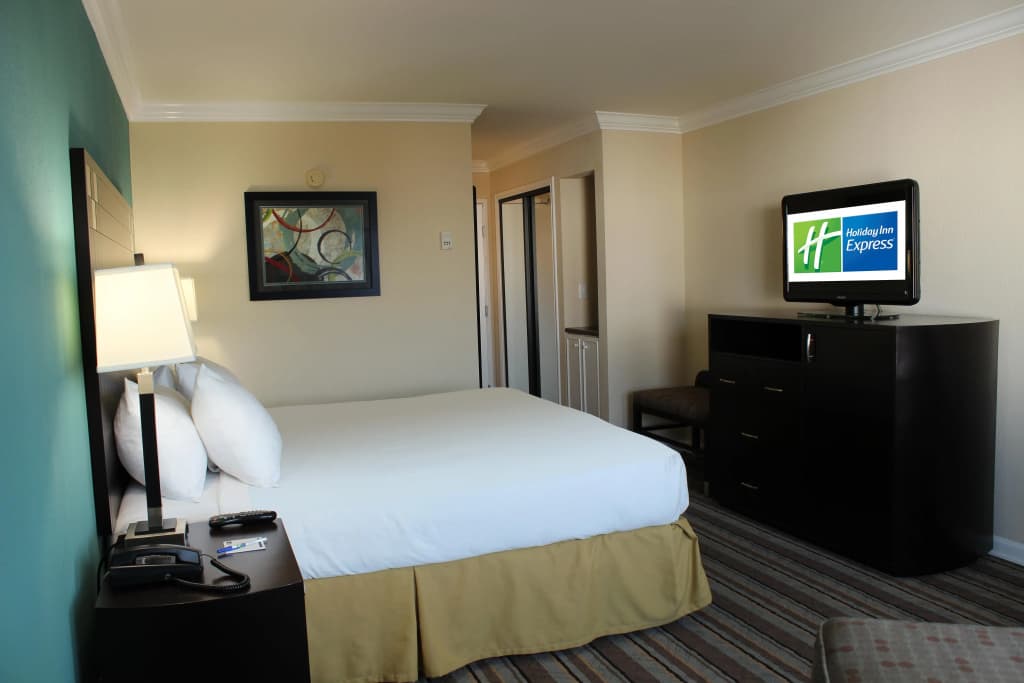 Holiday Inn Express Van Nuys by IHG - photo 3