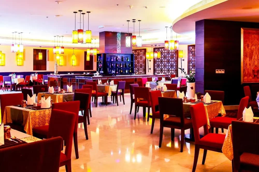 Grand Regal Hotel - photo 27