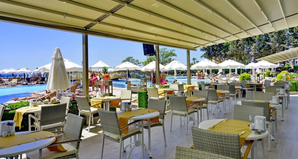 Azura Deluxe Resort & Spa - photo 46