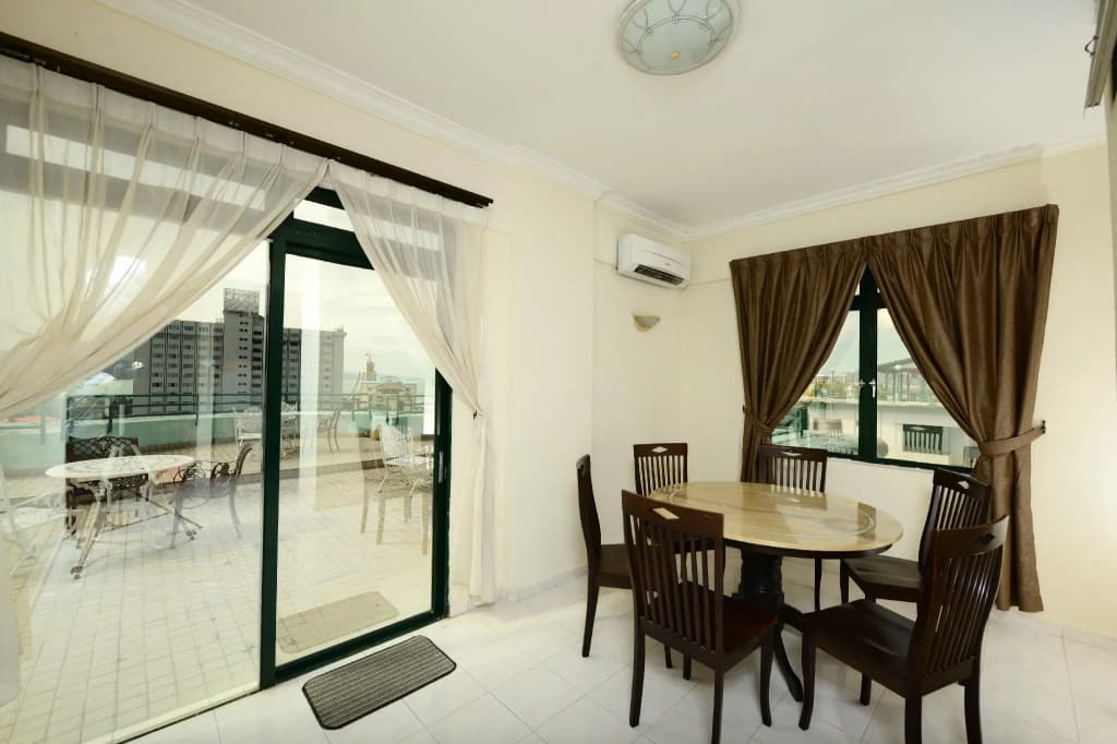 Holiday Apartment at Kondo Istana - photo 6
