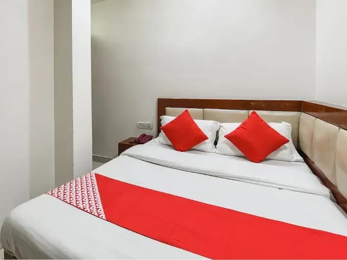 Hotel Ashirwad near New Delhi Railway Station, Paharganj - photo 10