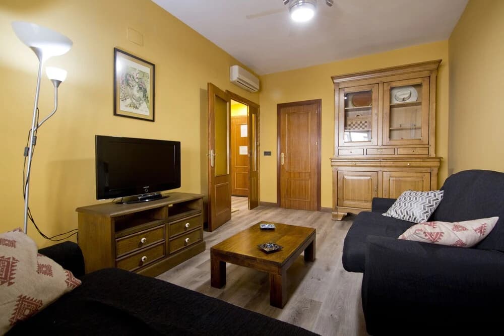 MLR Apartamentos Puerta de Toledo - photo 2