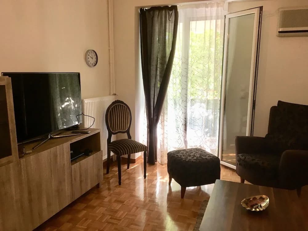 Panormou Central Apartment - photo 5