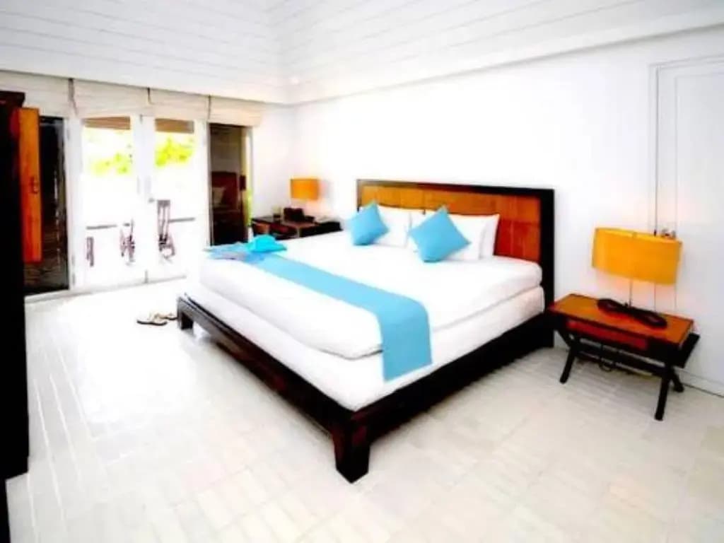 Iyara Beach Hotel & Plaza - photo 27