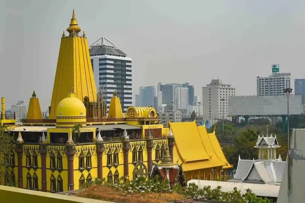Petch Tower Ekkamai - photo 15