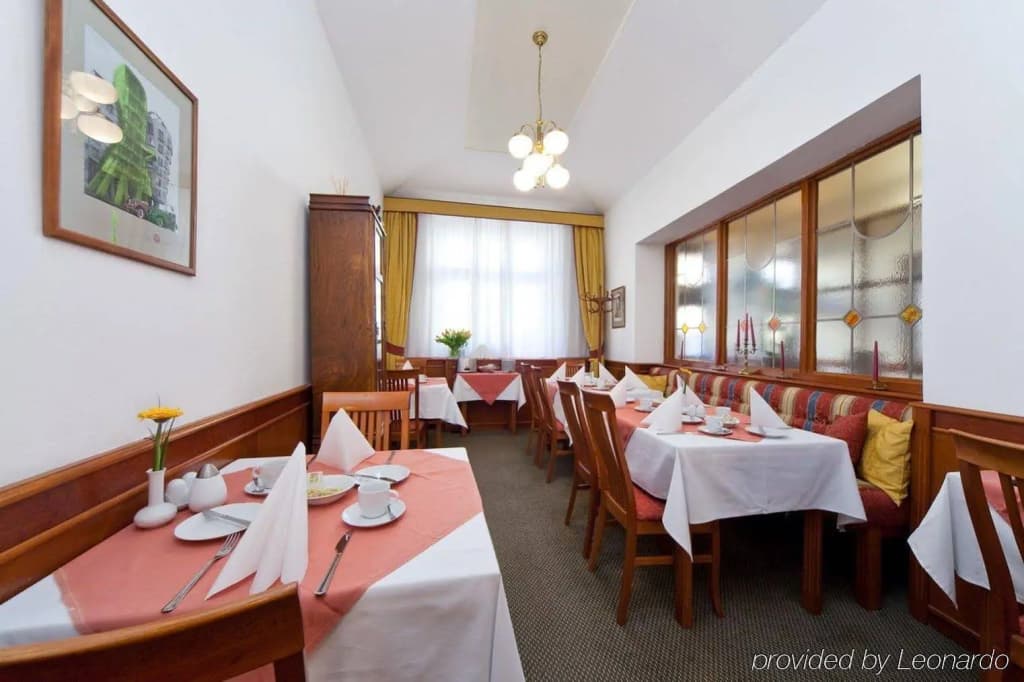 Hotel 16 - photo 14