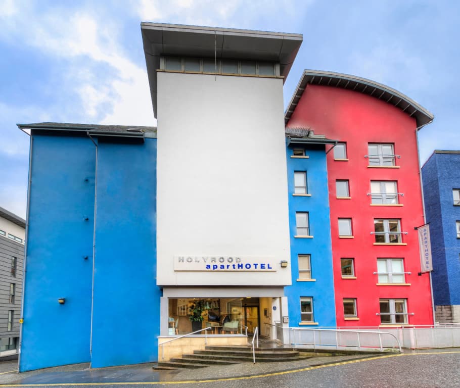 Holyrood Aparthotel - photo 1