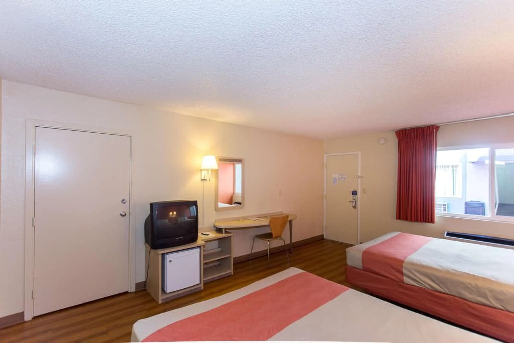 Cathedral Hill Hotel - photo 22