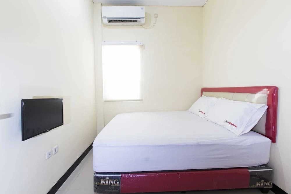 RedDoorz Plus @ Jalan Pemuda - photo 6