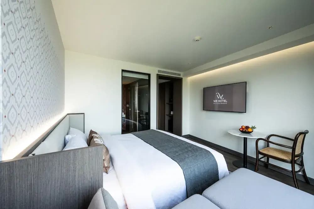 We Hotel Riverfront - photo 25