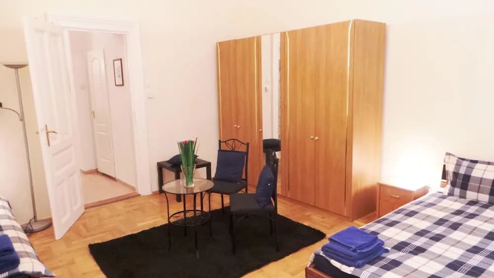 Mandy Apartments - photo 3