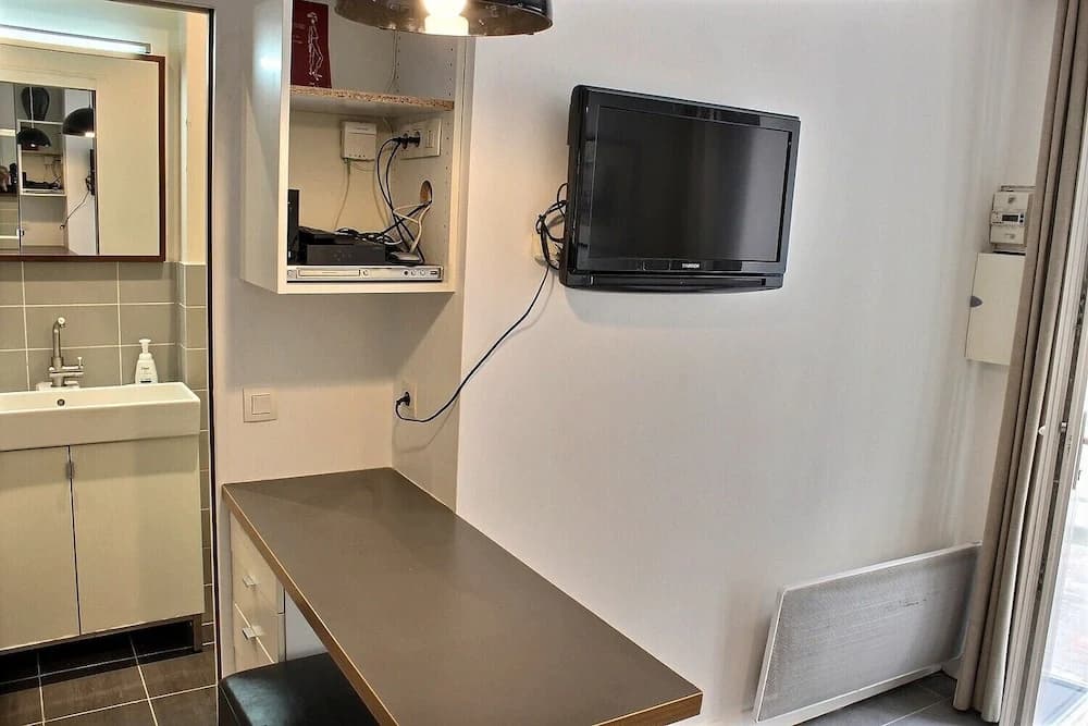 S05003 - Sophisticated Studio for 2 People in the Latin Quarter - photo 4