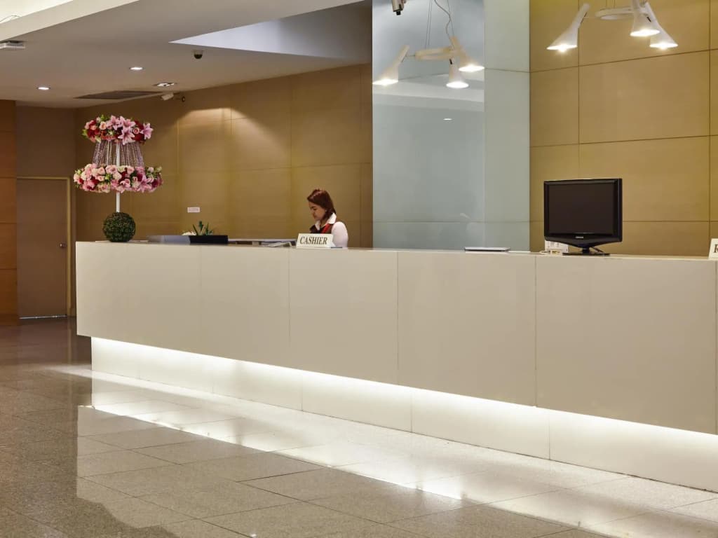 Baiyoke Suite Hotel - photo 34