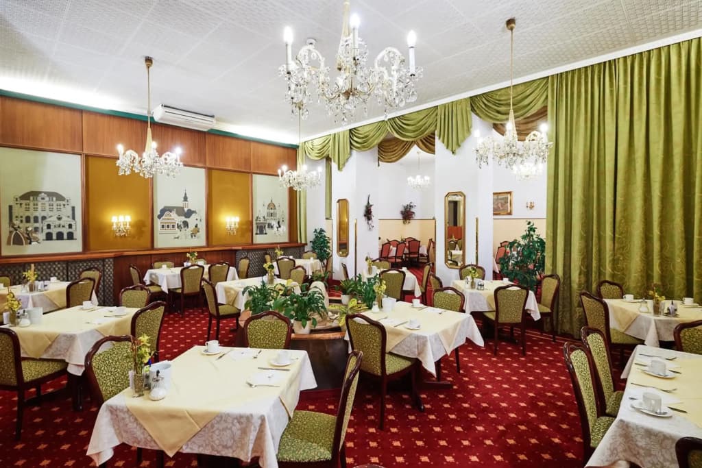 Hotel Austria - photo 20