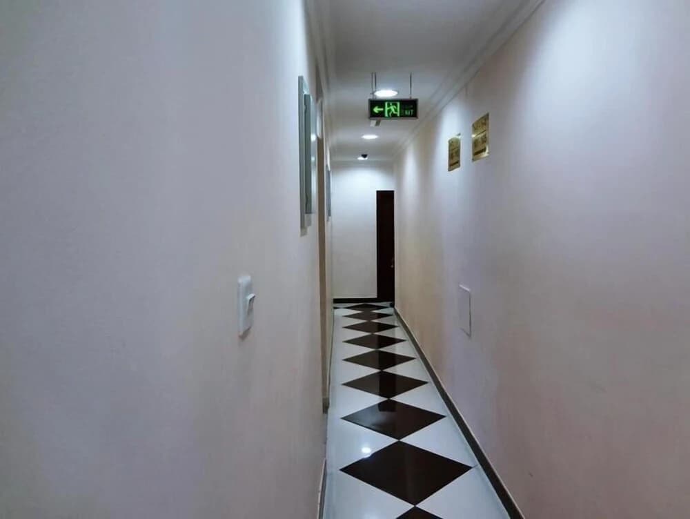 Plaza Hotel - photo 11