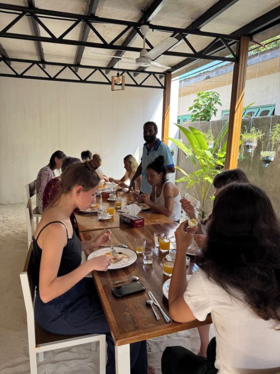 Mandhoo Inn - photo 12
