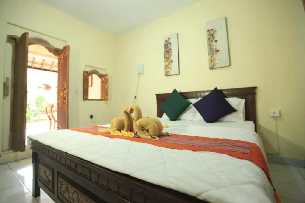 Liang House and Hostel - photo 7