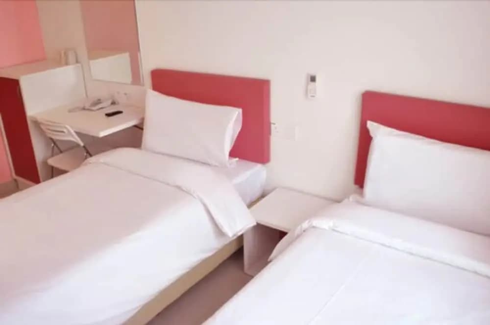 YY318 Hotel - photo 2