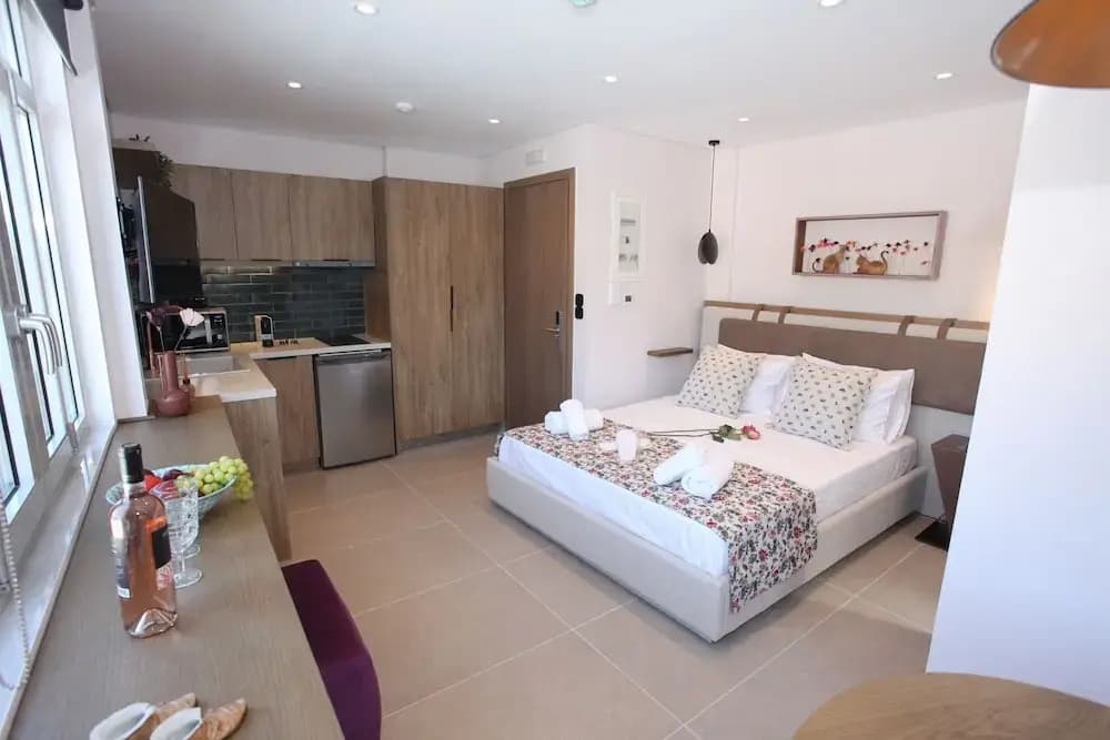 Ipelhome Avissinias Apartments - photo 9