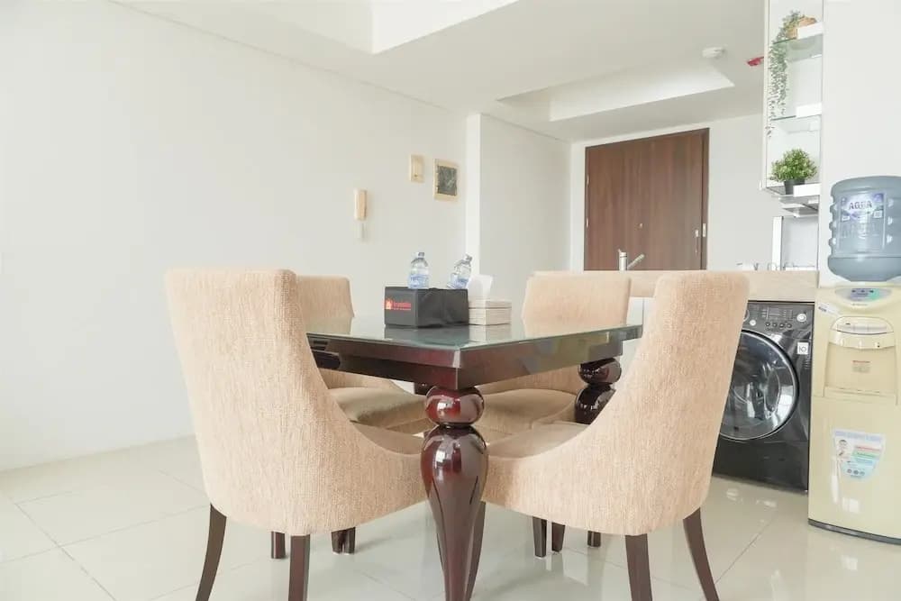Cozy 2Br At Kemang Village Apartment - photo 15