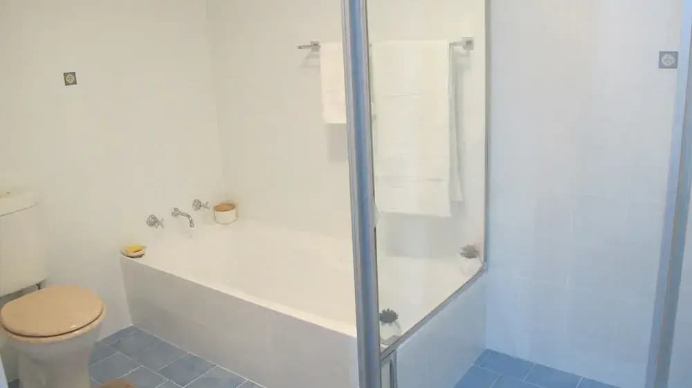 Sleek apartment Unit 87 - photo 21